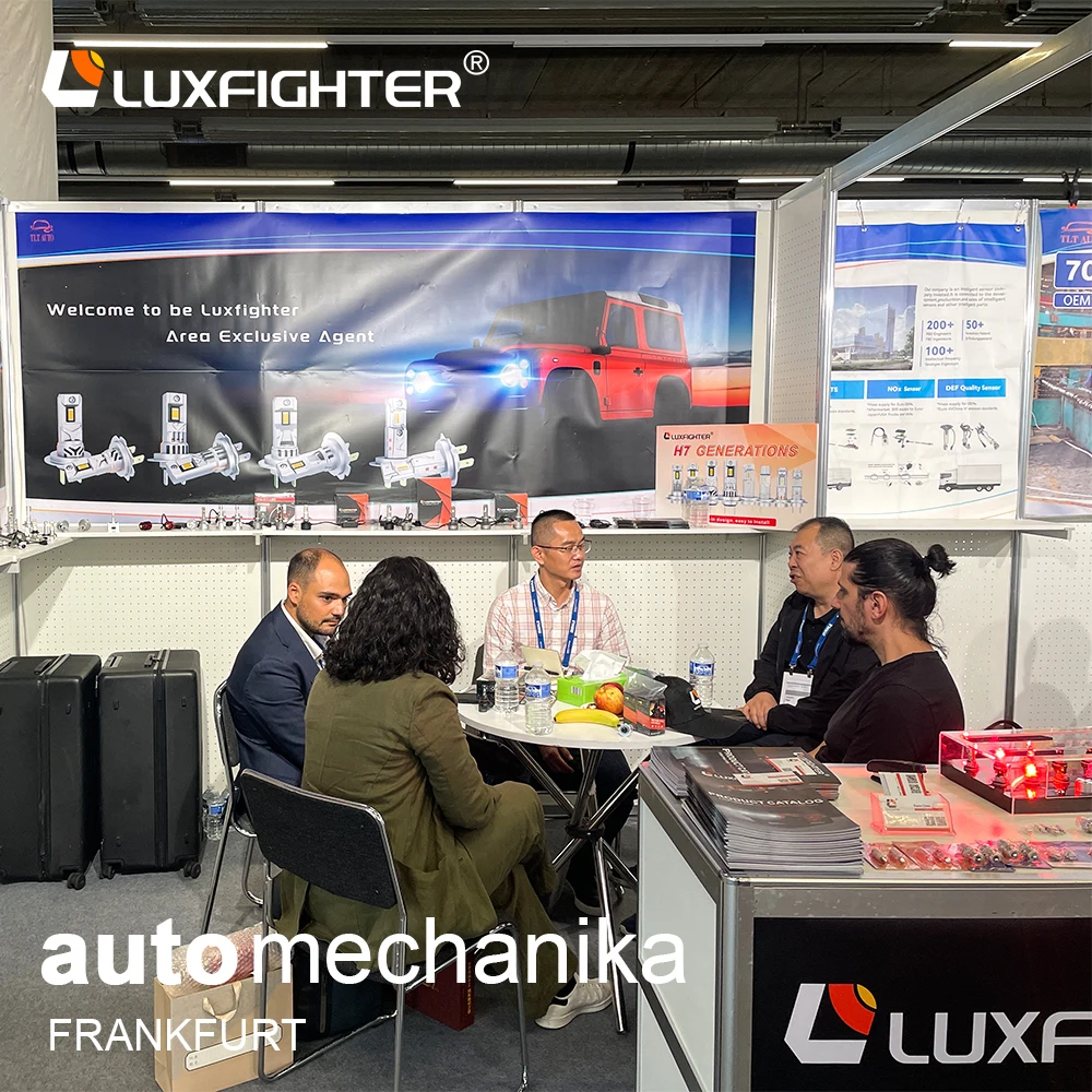 Tecnologia Pilot Auto Lighting:Luxfighter estreou na exposição de peças automotivas Automechanika Frankfurt de 2026